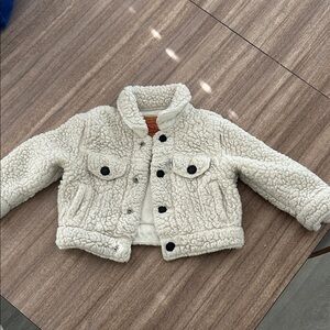 Levi’s baby white Sherpa jacket size 6M